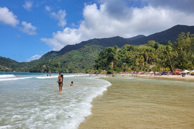 Avocat Waterfall and Beach Tour - Maracas Bay beach break and the food that makes it feel local
